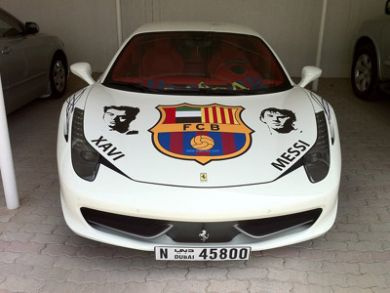 Έβαψε τη Ferrari με χρώματα της Barcelona - Φωτογραφία 2