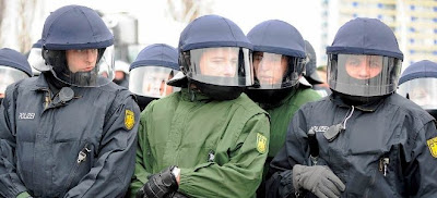 Μετά τον Ράϊχενμπαχ έρχονται και Γερμανοί αστυνομικοί στην Ελλάδα - Φωτογραφία 1