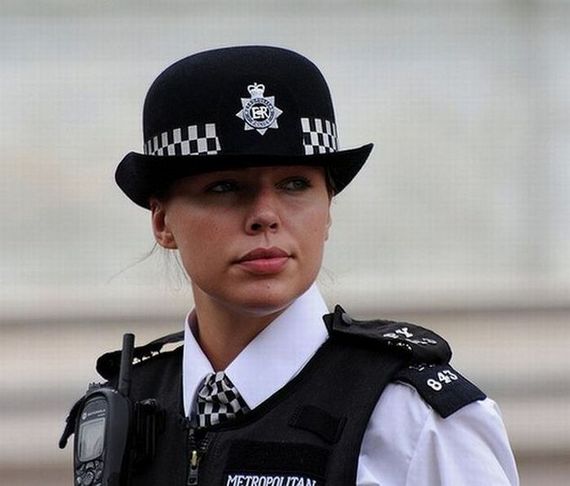 Γυναίκες αστυνομικοί από όλο τον κόσμο (pics) - Φωτογραφία 16