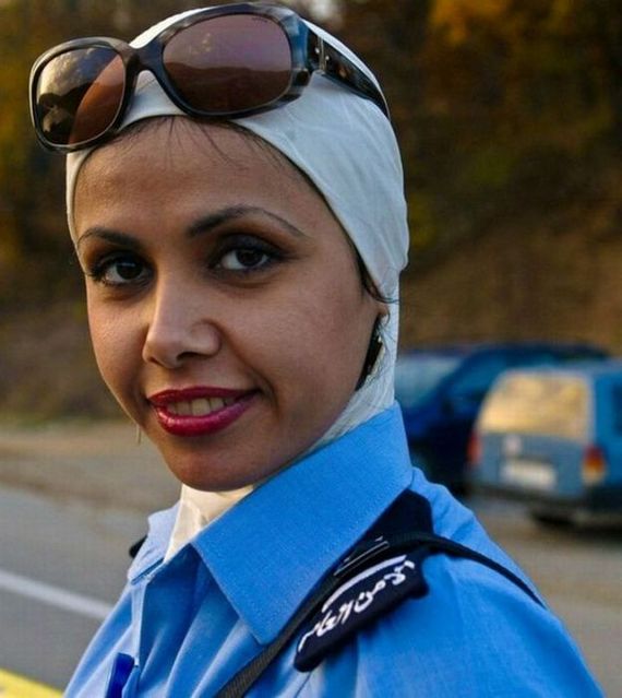 Γυναίκες αστυνομικοί από όλο τον κόσμο (pics) - Φωτογραφία 24