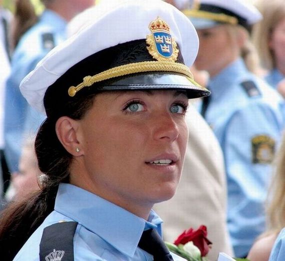 Γυναίκες αστυνομικοί από όλο τον κόσμο (pics) - Φωτογραφία 29