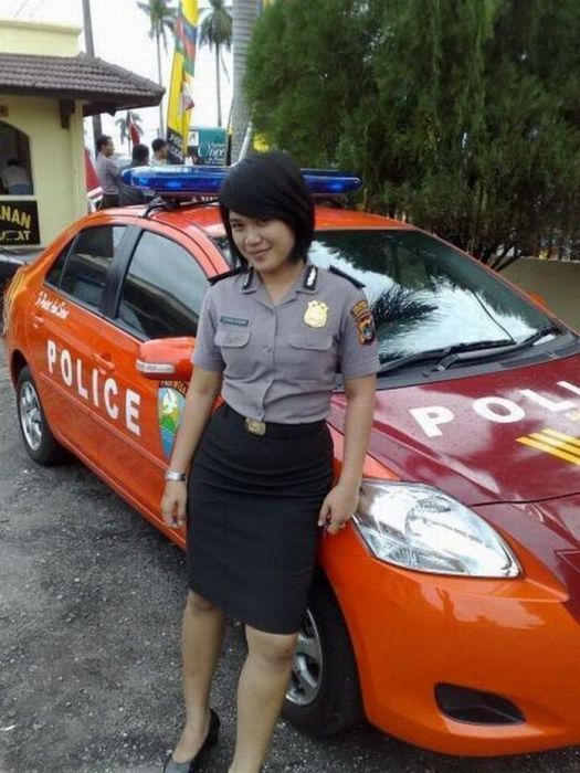 Γυναίκες αστυνομικοί από όλο τον κόσμο (pics) - Φωτογραφία 35