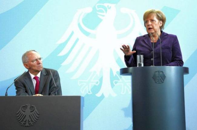Η Μέρκελ δείχνει Σόιμπλε για πρόεδρο του Eurogroup - Φωτογραφία 1