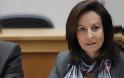 Η Διαμαντοπούλου κάνει μήνυση στην «Δημοκρατία» για την «Αννα Αντουανέτα»