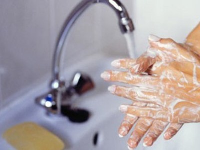 Εσείς πλένετε τα χέρια σας όταν μπείτε σε ασανσέρ; - Φωτογραφία 1