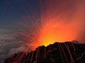 Ξύπνησε το ηφαίστειο Φουέγο της Γουατεμάλας - Φωτογραφία 1