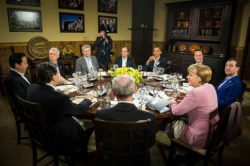 Σφοδρή επίθεση Ομπάμα και Κάμερον προς Μέρκελ. Απομονωμένη η Γερμανία στο τραπέζι των G8. - Φωτογραφία 1