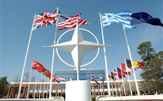 Αφγανιστάν και αντιπυραυλική ασπίδα στο επίκεντρο της Συνόδου του ΝΑΤΟ - Φωτογραφία 2