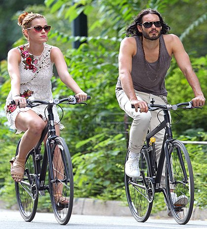 Celebrities και ποδήλατο - Φωτογραφία 1