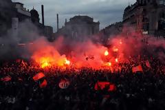 ΑΚΟΜΑ ΓΛΕΝΤΑΕΙ ΤΟ ΠΡΩΤΟ ΤΗΣ ΠΡΩΤΑΘΛΗΜΑ Η ΜΟΝΠΕΛΙΕ! (VIDEOS & PHOTOS)