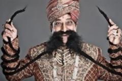 ΔΕΙΤΕ: Το πιο μακρύ μουστάκι στον κόσμο!