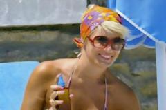 ΔΕΙΤΕ: Ε.ΜΕΛΕΤΗ:  Άλλη μία καυτή εμφάνιση στην παραλία με brazilian!