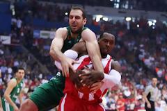 ΜΕΓΑΛΕΣ ΜΑΧΕΣ ΣΤΗ ΡΑΚΕΤΕΣ ΤΩΝ «ΑΙΩΝΙΩΝ»! (PHOTOS)