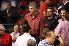 ΕΠΩΝΥΜΟΙ ΕΡΥΘΡΟΛΕΥΚΟΙ ΣΤΟ ΣΕΦ... (PHOTOS)