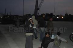 Πρέβεζα: Παραλίγο να βυθιστεί το σκάφος με τους λαθρομετανάστες - Ολοκληρώθηκε η μεταφορά τους