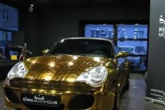 Κόσμημα ή καρικατούρα αυτή η Porsche 911? (Photos)