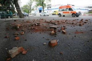 Καταιγίδες μετά το σεισμό στη Βουλγαρία - Φωτογραφία 1