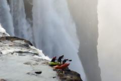 Στο χείλος του μεγαλύτερου καταρράκτη στο κόσμο [φωτο]