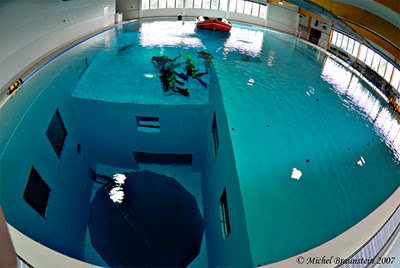 ΔΕΙΤΕ: Η βαθύτερη πισίνα στον κόσμο - Φωτογραφία 4