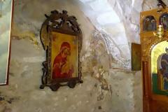 Εκλιπαρούν την Παναγία την Αλμυρή για να κάνουν παιδιά!