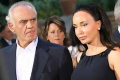 Αποκάλυψη ΣΟΚ: Η επικοινωνιακή αντεπίθεση του Άκη και οι απίστευτες σπατάλες της Βίκυς!