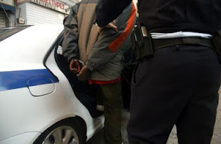 Ανακοίνωση της αστυνομίας για την εμπλοκή ατόμων που επιχείρησαν να εμποδίσουν  σύλληψη αλλοδαπού - Φωτογραφία 1