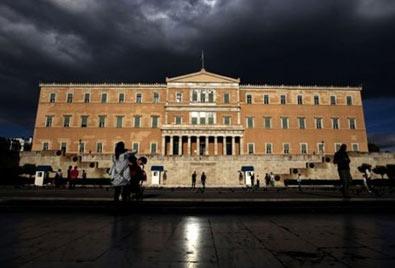«Διαχρονικές οι ελλείψεις»  Με τη θεαματική αποτυχία Ελλήνων και Ιταλών πολιτικών απορεί το Reuters - Φωτογραφία 1