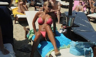 Έλενα Παπαβασιλείου..Η πιο hot παρουσιάστρια της ελληνικής τηλεόρασης. - Φωτογραφία 2