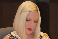 Αυτή είναι η πιο εύκολη κίνηση που δίνει στιλ στα μαλλιά σου σε dt!