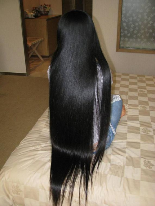 Οι γυναίκες με τα πιο μακριά μαλλιά στον κόσμο (pics) - Φωτογραφία 25