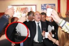 Ο δήμαρχος… οπλοφορούσε! (Photos)