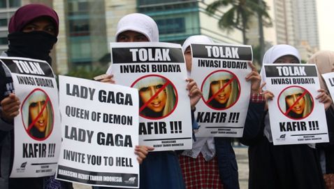 Η συναυλία της Lady Gaga ακυρώθηκε λόγω των απειλών από ισλαμιστικές οργανώσεις - Φωτογραφία 1