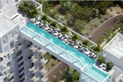 Ίλιγγος: Εσύ θα κολυμπούσες στην πιο τρομακτική πισίνα του κόσμου; (pics)