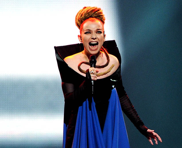 Daily Mail: Η εμφάνιση της Αλβανιάς στη Eurovision είναι για γέλια! - Φωτογραφία 1