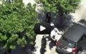 Βουλευτής της Χρυσής Αυγής προκαλεί φθορές σε αμάξι (Video)