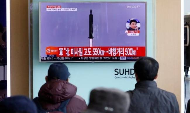 Τύμπανα Πολέμου: Συναγερμός στις ΗΠΑ για τον πύραυλο που εκτόξευσε η Βόρεια Κορέα - Φωτογραφία 1