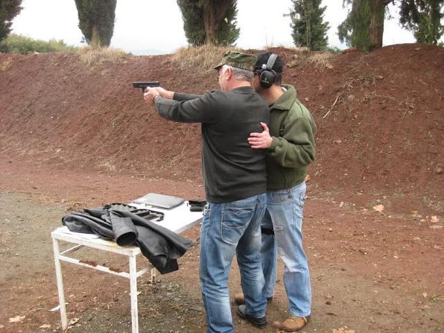 1o Σεμινάριο Πυροβόλων όπλων και εισαγωγής στο άθλημα της Πρακτικής  Σκοποβολής από τον ΣΕΑΝ Λάρισας - Φωτογραφία 3