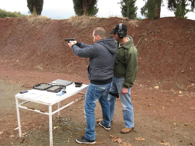 1o Σεμινάριο Πυροβόλων όπλων και εισαγωγής στο άθλημα της Πρακτικής  Σκοποβολής από τον ΣΕΑΝ Λάρισας - Φωτογραφία 4
