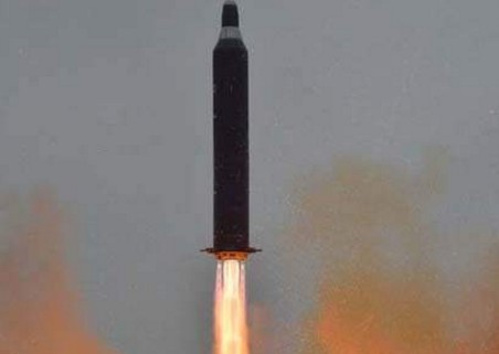 Η Βόρεια Κορέα ανακοίνωσε ότι εκτόξευσε επιτυχώς πύραυλo - Φωτογραφία 1
