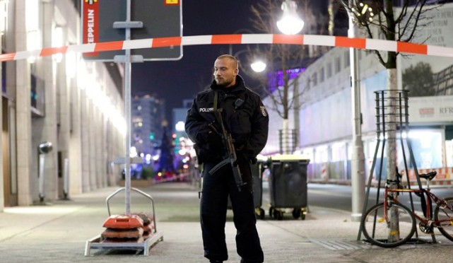 Οι αστυνομικοί που σκότωσαν τον μακελάρη του Βερολίνου εξυμνούσαν τον Μουσολίνι - Φωτογραφία 1