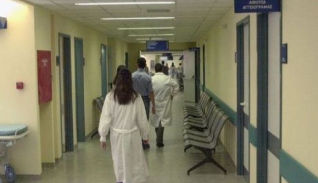 Με σύνδρομο burnout ένας στους δύο επαγγελματίες υγείας στα δημόσια νοσοκομεία - Φωτογραφία 1