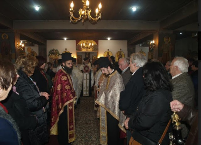 Ο Λαμπρός Εορτασμός της Υπαπαντής του Κυρίου στο Περιστέρι... [photos] - Φωτογραφία 4