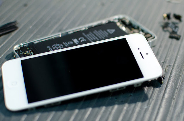 Η Apple ενάντια στο νόμο επισκευής από τρίτους - Φωτογραφία 1
