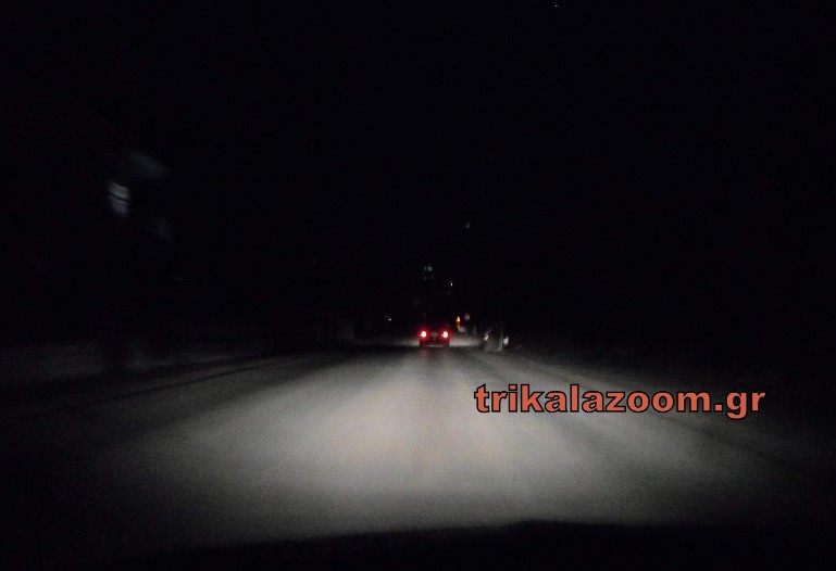 Στα σκοτάδια τα Τρίκαλα λόγω βλάβης στον υποσταθμό της ΔΕΗ στο Λόγγο [video] - Φωτογραφία 1