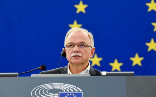 Σε «λευκό καπνό» στο Eurogroup της Δευτέρας ελπίζει ο Δημήτρης Παπαδημούλης - Φωτογραφία 1