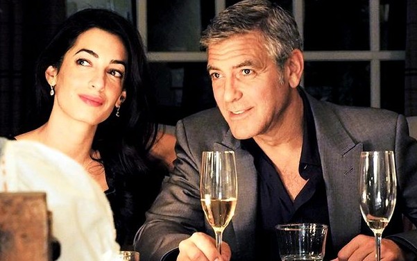 Ο George Clooney παραδέχεται ότι κυνηγούσε για μήνες την Amal μετά την πρώτη τους γνωριμία - Φωτογραφία 1