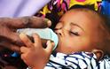 Unicef: Σχεδόν 1,4 εκατομμύρια παιδιά κινδυνεύουν να πεθάνουν από την πείνα