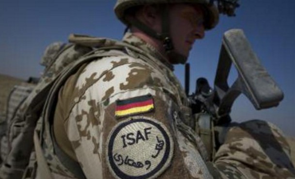 Αυξάνει το στρατιωτικό προσωπικό της Γερμανίας η Μέρκελ - Φωτογραφία 1