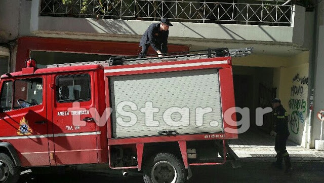 Λαμία: έχασε τα κλειδιά της και φώναξε Π.Υ. και αστυνομία - Δείτε τι ακολούθησε... [photos] - Φωτογραφία 3