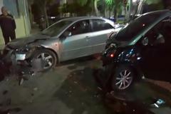 ΠΡΙΝ ΛΙΓΟ - Σοβαρό τροχαίο στην Αγ. Βαρβάρα - Πληροφορίες για 2 τραυματίες [photos]